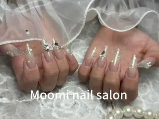 セミロング Moomi nail salonのネイルデザイン