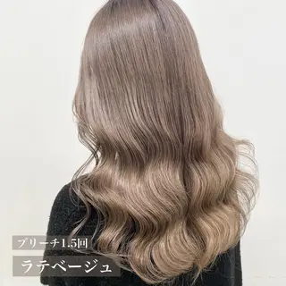 セミロング カラー 🩵ハイトーン 美咲🩵のヘアスタイル