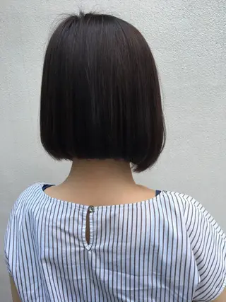 ミディアム カラー THE DAY所属・AKI HASHIMOTOのヘアスタイル