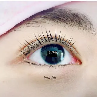 マツエク・マツパ White/マツエク /まつパ/耳つぼのマツエク・マツパデザイン