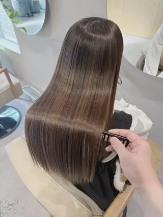 セミロング 髪質改善✨縮毛矯正✨ が得意‼️高島英隆のヘアスタイル