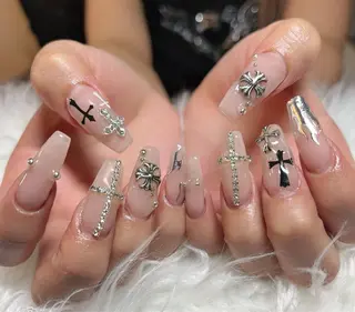 ネイル Luvia Ginza所属・Luvia Ginzaのネイルデザイン