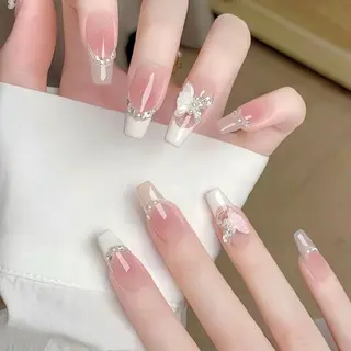 ネイル 小島 阿佑美のネイルデザイン