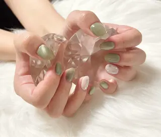 ネイル emiiro nail所属・橋本 由菜のネイルデザイン