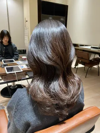 セミロング カラー 🎀大竹美侑／顔まわ りカット／レイヤーのヘアスタイル