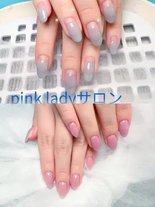 ネイル pink ladyサロン所属・べ にのネイルデザイン