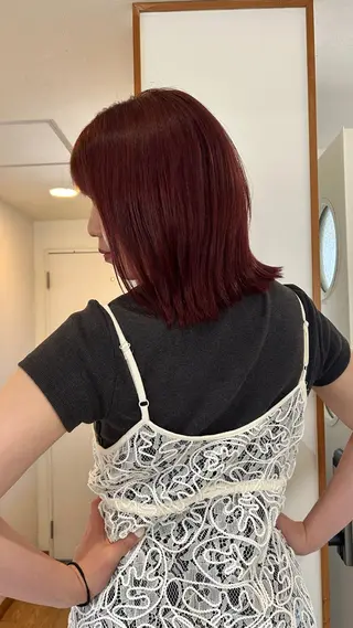 ミディアム UNBIRTHDAY akariのヘアスタイル