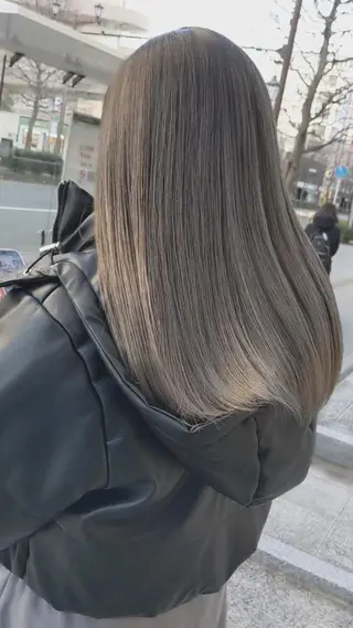 ロング カラー さいとう つかさのヘアスタイル