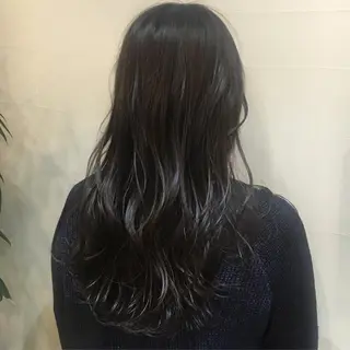 ロング カラー まなべ さくらのヘアスタイル