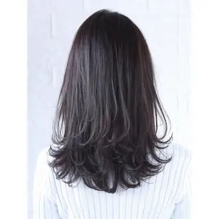 ミディアム カラー KIZU 髪質改善 怪談を語る美容師のヘアスタイル