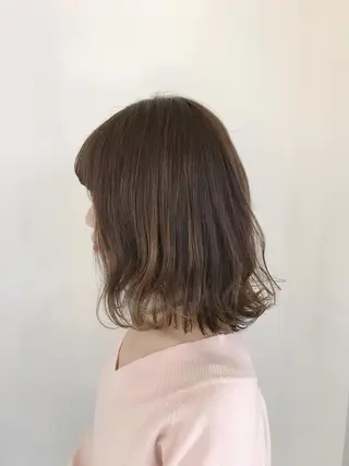 ミディアム カラー ボブ・レイヤーカット 吉敷航一のヘアスタイル