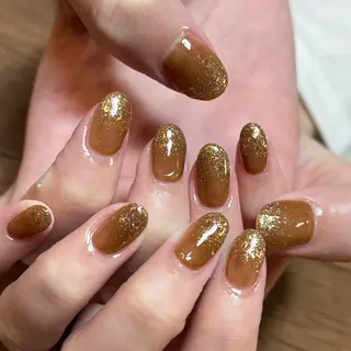 ネイル HENRIETTA NAILSALONのネイルデザイン