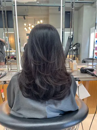 ミディアム 韓国ヘア/レイヤー Londエレンのヘアスタイル