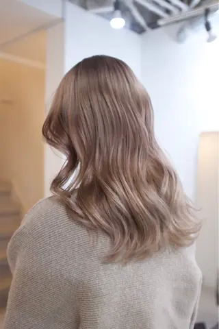 セミロング カラー ヘアアレンジ 🦠デザインカラー/ 魚瀬あおい🦠のヘアスタイル