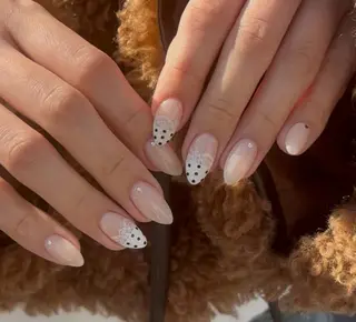 ネイル 伊藤 菜緒のネイルデザイン