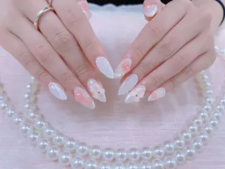 ネイル はぴねす所属・横浜 美夢のネイルデザイン
