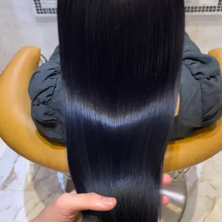 セミロング 脱白髪染め/ 髪質改善/ハクのヘアスタイル