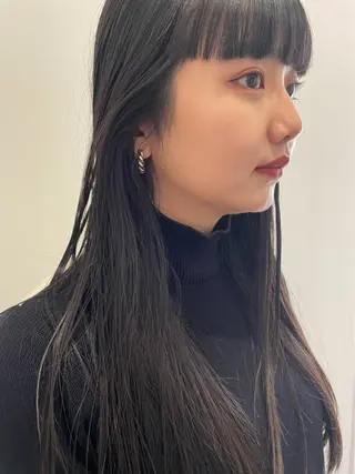 ロング カラー Loom.所属・村上雅人 ナチュラルモードのヘアスタイル