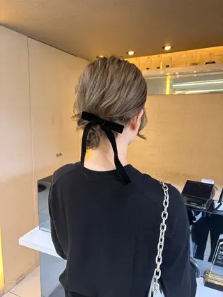 ヘアアレンジ ヘアセット／眉毛カッ ト/Nana〻のヘアスタイル