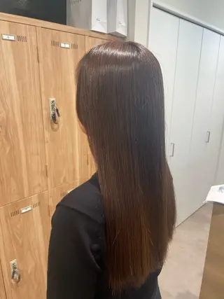 ロング 山下 柚奈のヘアスタイル