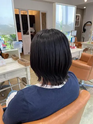 ミディアム 新地 咲綾のヘアスタイル