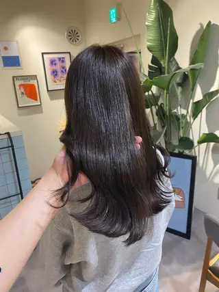 セミロング カラー roka所属・当日予約大歓迎💗 依田瑞希のヘアスタイル