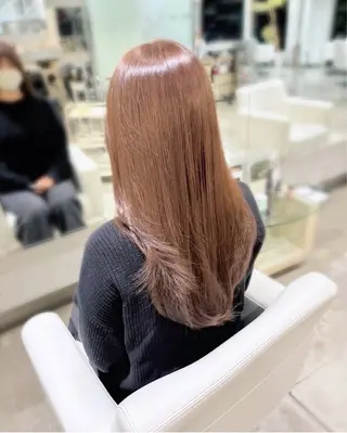 セミロング yui/色気カラー /コテ巻き風パーマのヘアスタイル