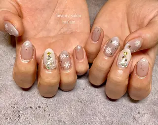 ネイル beauty salon ma'am所属・chihiro 小路ネイルのネイルデザイン