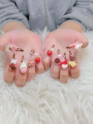 ネイル ミン ゴテゴテネイルのネイルデザイン