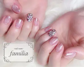 ネイル -nailroom- familiaのネイルデザイン