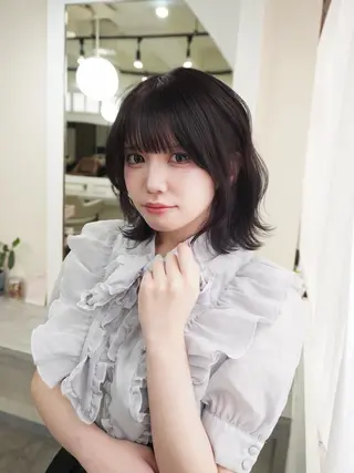 ミディアム コテ巻き/パーマ/艶 透明感/荻原凜太郎のヘアスタイル