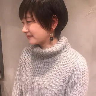 ショート 柔らかブラウン/顔周 りレイヤー♡ユウシのヘアスタイル