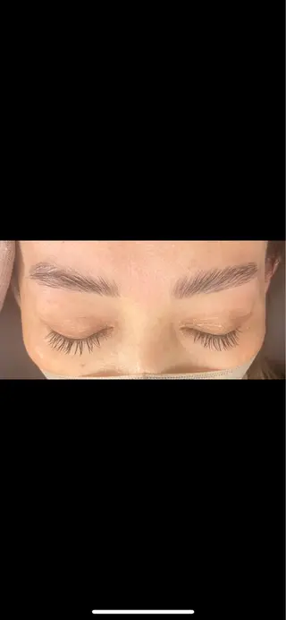 アイブロウ CECIL 瑞希のヘアスタイル