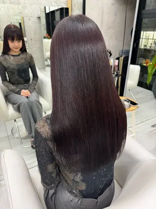 カラー 関川 奈摘のヘアスタイル
