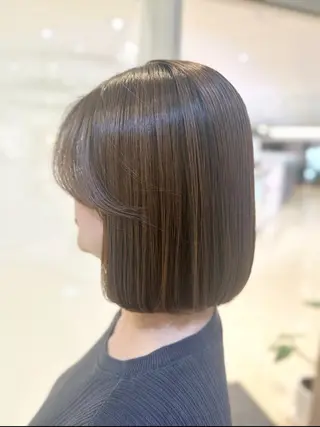 ショート カラー 髪質改善/縮毛矯正 ササキナツミのヘアスタイル