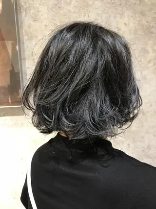 ショート カラー パーマ earth尾形美穂 🫧髪質改善縮毛🫧のヘアスタイル