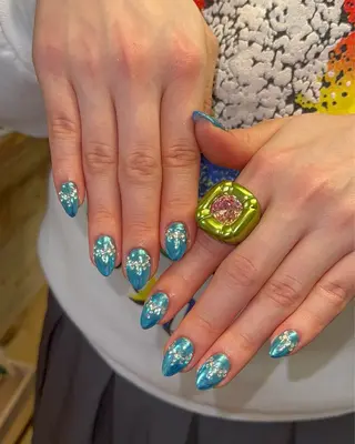 ネイル Nes.Nail所属・Miyagi Asamiのネイルデザイン