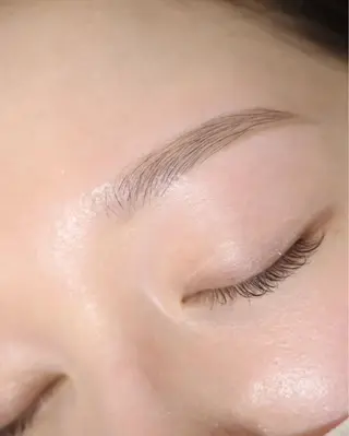 アイブロウ Eyelash by:ribbon所属・Eyelash by :ribbonの眉毛・アイブロウイメージ