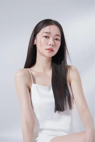 セミロング うる艶縮毛矯正/ 小林杏夏のヘアスタイル