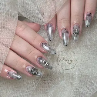 ネイル Maggie Nail🦩のネイルデザイン
