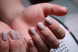 ショート Roger 舞のネイルデザイン