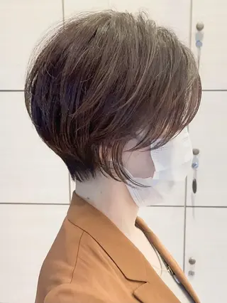 ショート 岩永 杏樹のヘアスタイル