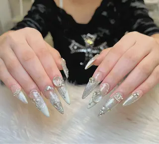 ネイル Nie Nail Shinokuboのネイルデザイン