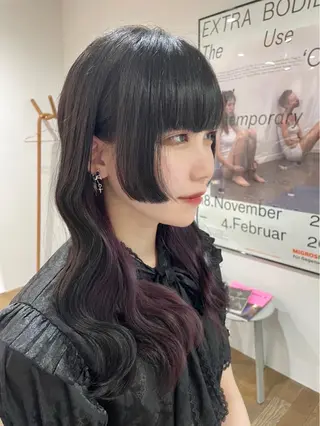 ロング カラー lutz／ MIONのヘアスタイル