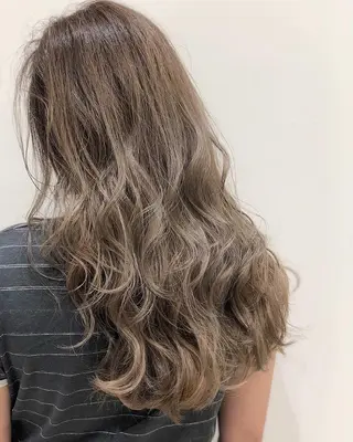 セミロング カラー due hair 京都駅前店 MILBON オージュア認定サロン【デューヘアー】所属・ハイトーンブリーチ 土坂　由志【京都】のヘアスタイル