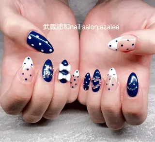 ネイル R inのネイルデザイン