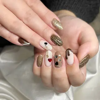 ネイル nailsalon Mirrorのネイルデザイン