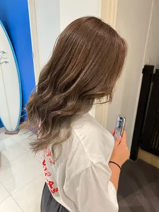 セミロング カラー ヘアアレンジ 🔥ハイトーンカラー ギャルNAOKI🔥のヘアスタイル