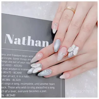 ネイル ＶＩＶＩ nailsalonのネイルデザイン