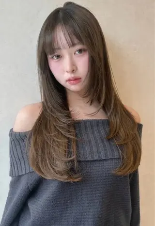 セミロング カラー ヘアアレンジ Salowin原宿ash所属・透明感×艶髪 🫒maki🎀のヘアスタイル